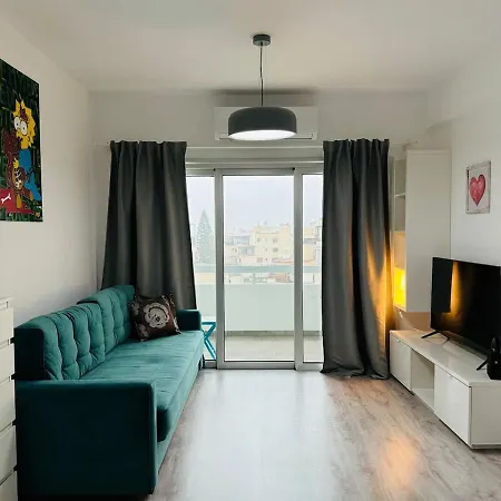 White 1-bdr Agyos Tychonas Limassol