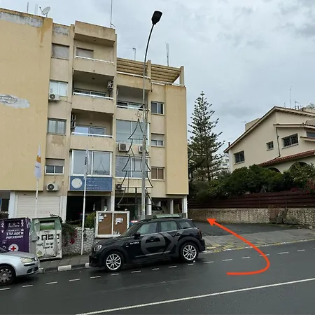 Apartment White 1-bdr Agyos Tychonas *