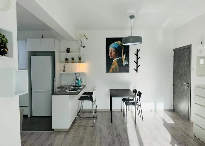 Apartment White 1-bdr Agyos Tychonas *