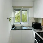 White 1-bdr Agyos Tychonas * Limassol
